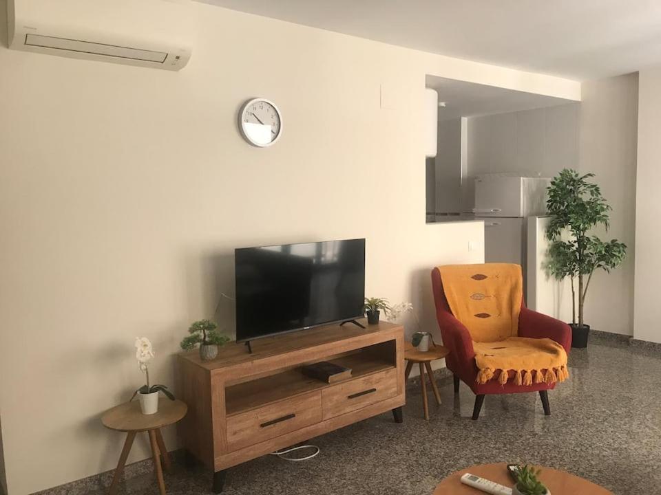 50 Meters To Beach! Ac - Wifi -Near City Center 알테아 외부 사진